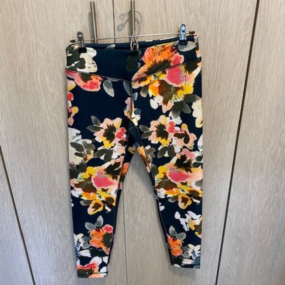 Pure & Good for Anthropologie Navy Floral Leggings in Medium - Picture 5 of 5